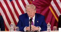 Estados Unidos aliviam sanções à Síria após promessa de Trump