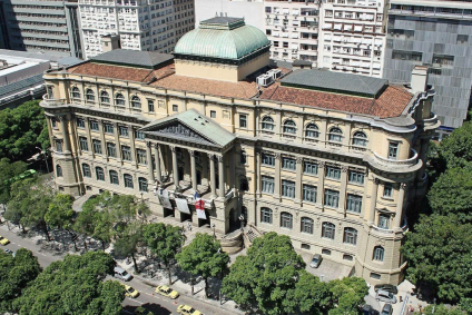 Biblioteca Nacional, no Rio de Janeiro, foi fundada após a chegada da Família Real Portuguesa ao Brasil