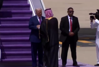 Trump chega na Arábia Saudita em primeira visita de Estado do 2° mandato