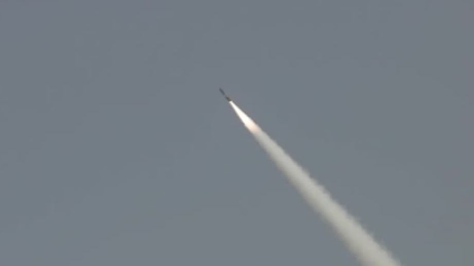 Pakistan tests surface-to-surface missile in training launch
