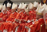Conclave entra no segundo dia de votação para eleger novo papa