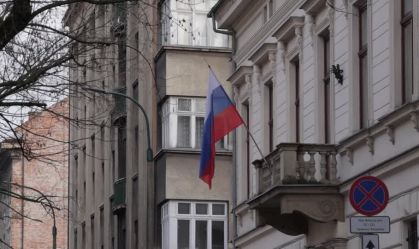 Moscou acusa Polônia de "russofobia" após consulado ser fechado na Cracóvia