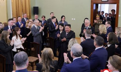 Kim Jong Un pede preparação para guerra durante exercícios aéreos