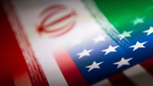 Comandante do exército iraniano diz que virá "forte resposta" aos EUA