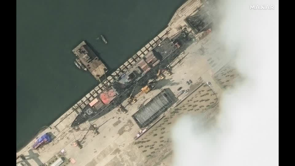 Imagem de satélite mostra navio de guerra norte-coreano antes do acidente na cerimônia de lançamento