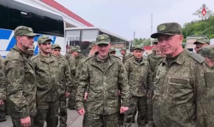 Rússia e Ucrânia libertam 1.000 prisioneiros de cada lado e concluem troca