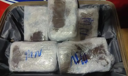 Drogas são apreendidas com casal em barco no rio Amazonas