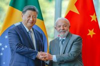 Lula e Xi Jinping discutem multilateralismo por telefone, diz agência