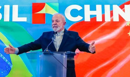 Lula dá puxão de orelha em comitiva ao defender fala de Janja sobre TikTok