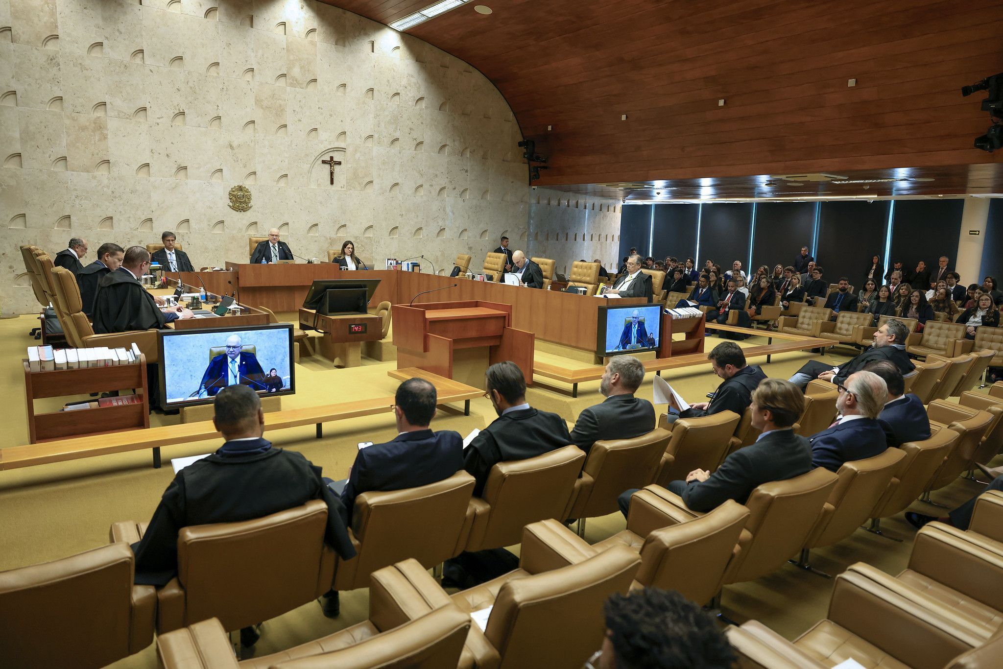 Imagem de destaque do post: Big techs temem contaminação do 8/1 em julgamento que pode regular redes
