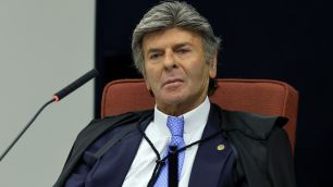 Poupado nos Estados Unidos, Fux se firma como contraponto a Moraes no STF