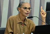 Marina nega ser mulher submissa e senador responde: "Se ponha no seu lugar"