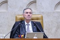 Barroso diz que STF julga redes por falta de lei aprovada pelo Congresso