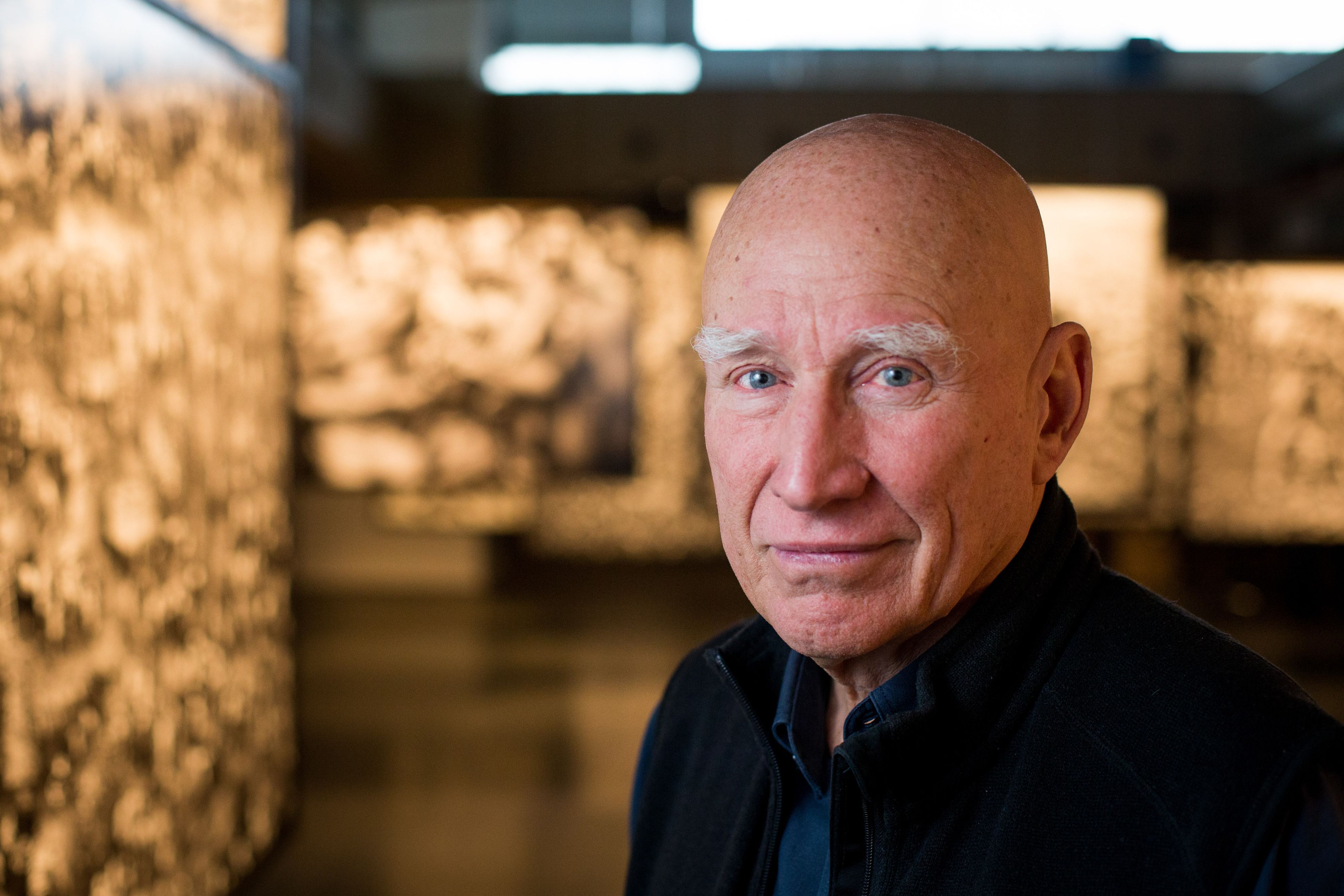 Morre em Paris, aos 81 anos, o fotógrafo Sebastião Salgado