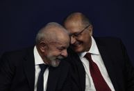 Lula deve incluir Alckmin em conversa telefônica com Trump