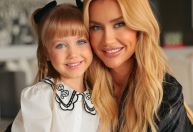 Ana Paula Siebert faz surpresa no aniversário de 5 anos da filha, Vicky