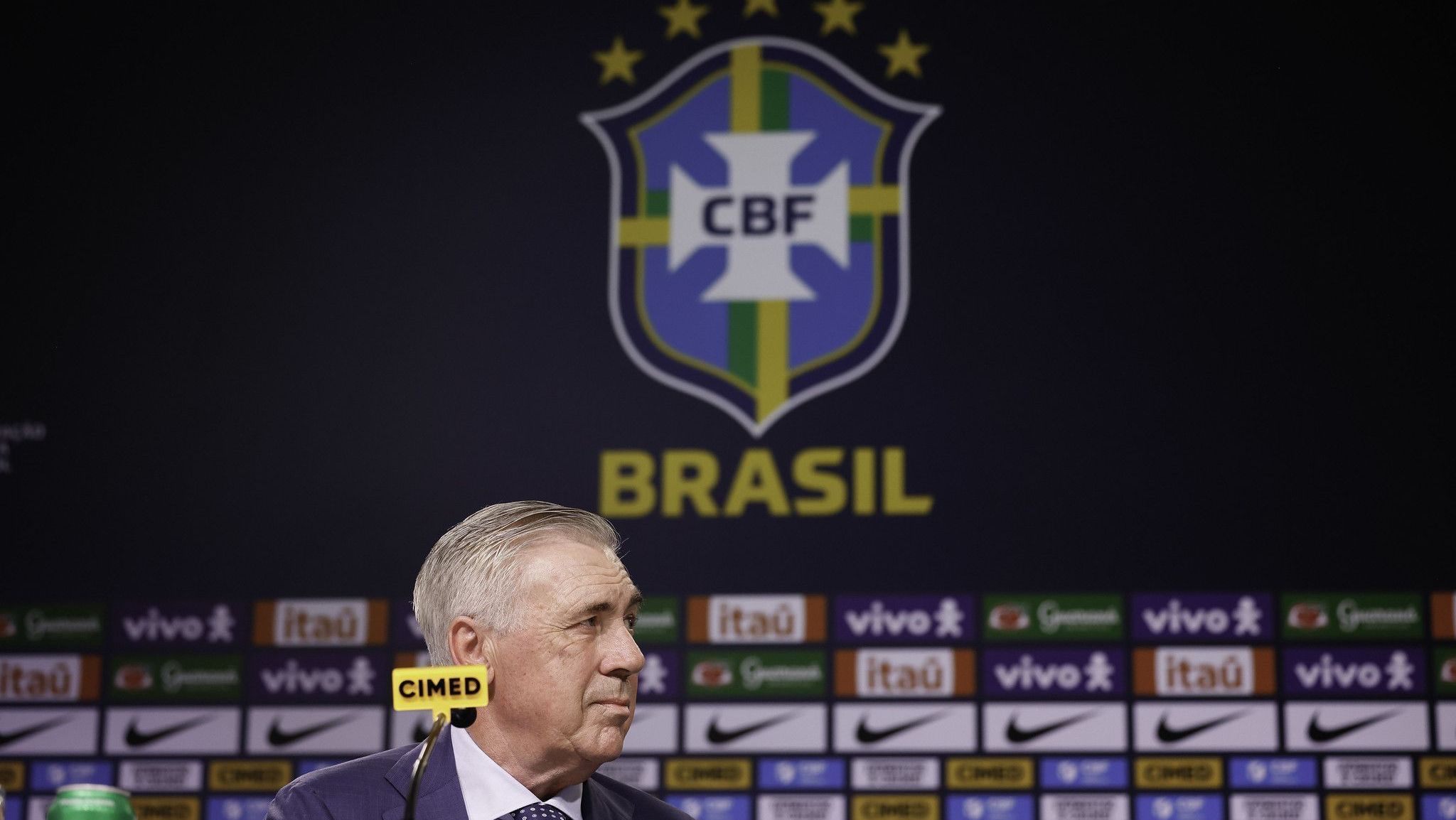 Ancelotti é apresentado como técnico da Seleção