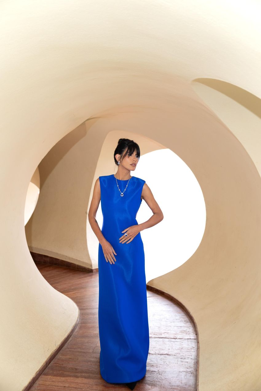 Anttónia optou por vestido escultural da grife francesa Pierre Cardin para tapete vermelho do Festival de Cannes • Victor Telles