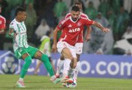 Internacional perde para o Atlético Nacional e se complica na Libertadores