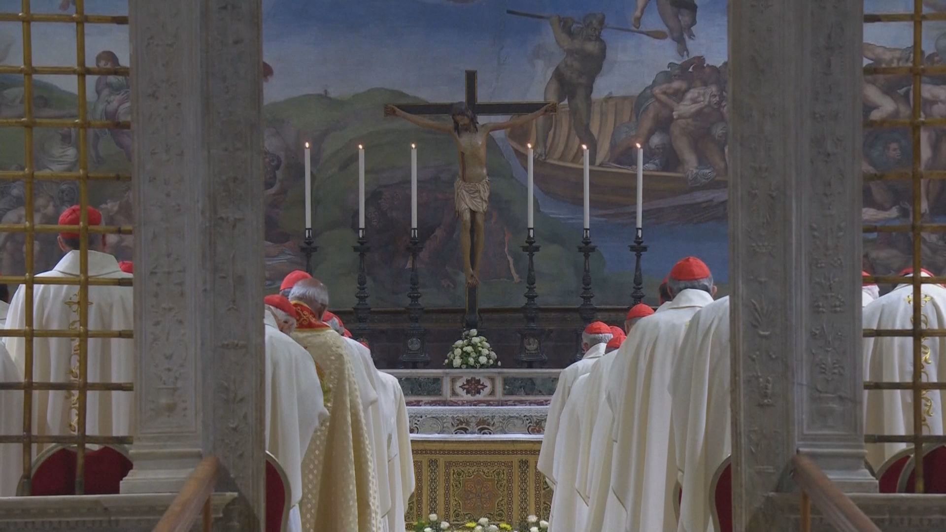 Primeira missa de papa Leão XIV na Capela Sistina.