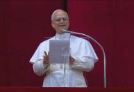 Papa Leão XIV pede paz na Ucrânia e Gaza ao rezar para 150 mil no Vaticano