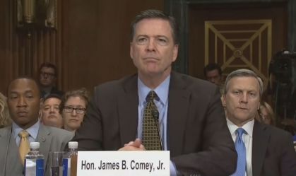 Trump acusa ex-diretor do FBI de insinuar ameaça em foto nas redes sociais