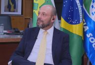 Ideia não é só punir, mas sanear INSS após fraude, diz novo presidente