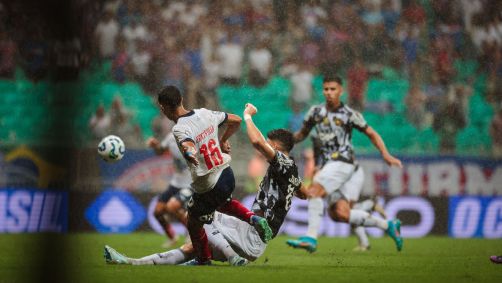 Bahia vence Botafogo com golaço de Cauly e é quinto no Brasileirão