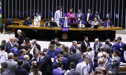 Câmara aprova aumento do número de deputados para 531; texto vai ao Senado