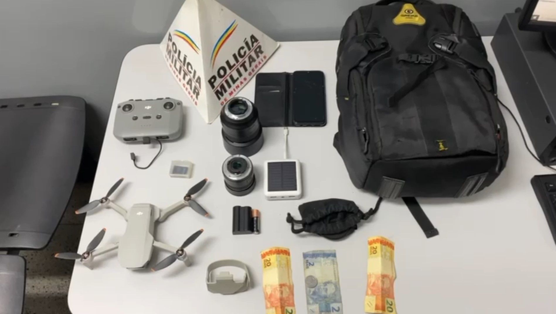 Polícia conseguiu recuperar o material do jornalista