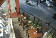 Homem é preso após tentar estrangular a companheira em posto em MG
