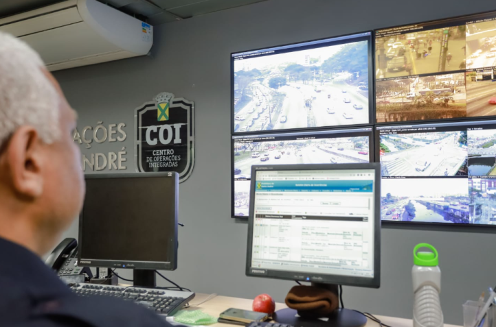 DataCenter e COI (Centro de Operações Integradas) da prefeitura de Santo André • Crédito: Alex Cavanha / PMSA