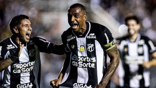 Marllon, de cabeça, marcou o único gol da vitória do Ceará sobre o Vitória