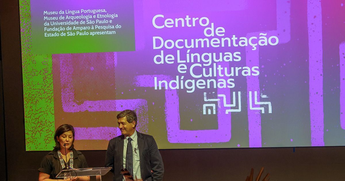A diretora executiva do Museu da Língua Portuguesa, Renata Motta, e o diretor do Museu de Arqueologia e Etnologia, Eduardo Góes Neves