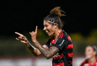 Com protestos, Flamengo vence Fluminense pelo Brasileirão Feminino