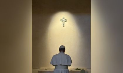 Papa Leão XIV visita basílica onde papa Francisco foi sepultado