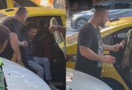 Em momento fofo, baterista do System of a Down ajuda idosa a descer do táxi