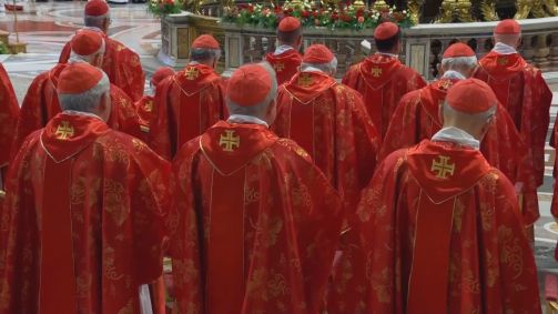 Cardeais na missa que antecede o conclave