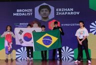 Estudantes brasileiros ganham bronze em Olimpíada Internacional de Química