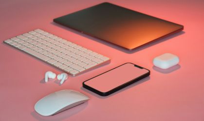 95% dos analfabetos têm dificuldade para realizar tarefas pelo celular