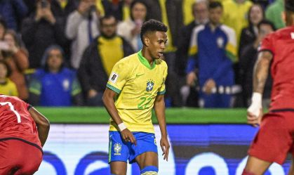 Estêvão durante partida entre Brasil e Equador