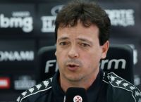 Fernando Diniz encontra fator determinante para goleada sofrida pelo Vasco