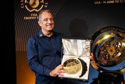 Flamengo recebe o troféu do Mundial de Clubes