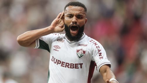Samuel Xavier comemora durante goleada do Fluminense sobre a Aparecidense pela Copa do Brasil