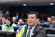 Conselho de Ética aprova suspensão de Gilvan da Federal por três meses