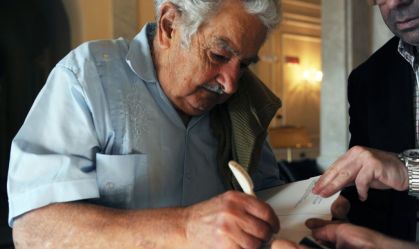 Ministros de Lula lamentam morte de Mujica