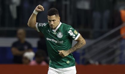 Paulinho fez seu primeiro gol com a camisa do Palmeiras
