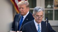 Trump demitir Powell pressionaria juros, bolsa e dólar, diz economista