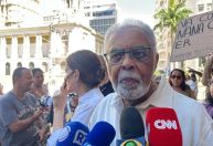 Gilberto Gil fala no velório de Nana Caymmi: "Ela é inigualável"