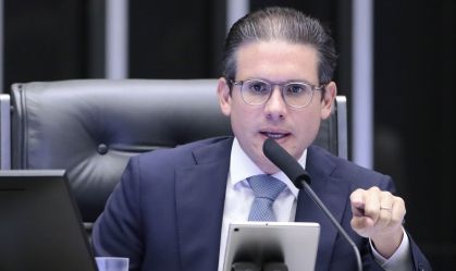 Hugo Motta diz que se manifestará sobre caso Zambelli até esta quinta-feira